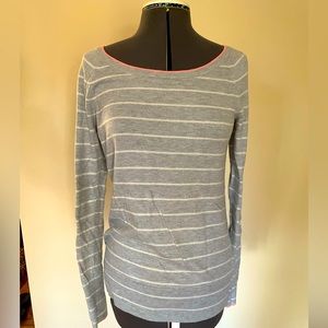 Gray Gap striped sweater with pink and button sleeve detail